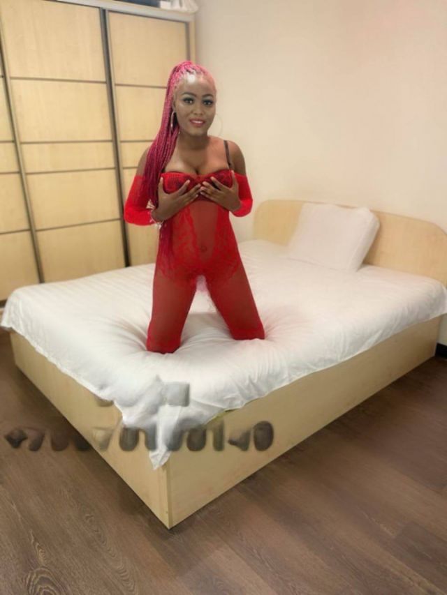 Индивидуалка Sofia Александровка Фотография 