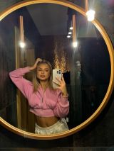 Миниатюра Индивидуалка Мирабель Железнодорожный Фотография 